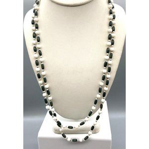 Elegant Vintage Beaded Strand Necklace, Art Deco Flapper Style with Milk Glass